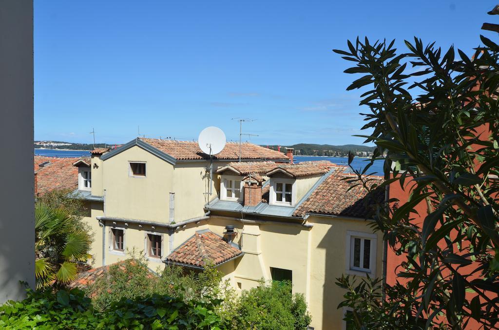 Sea View House Olja Rovinj Rum bild